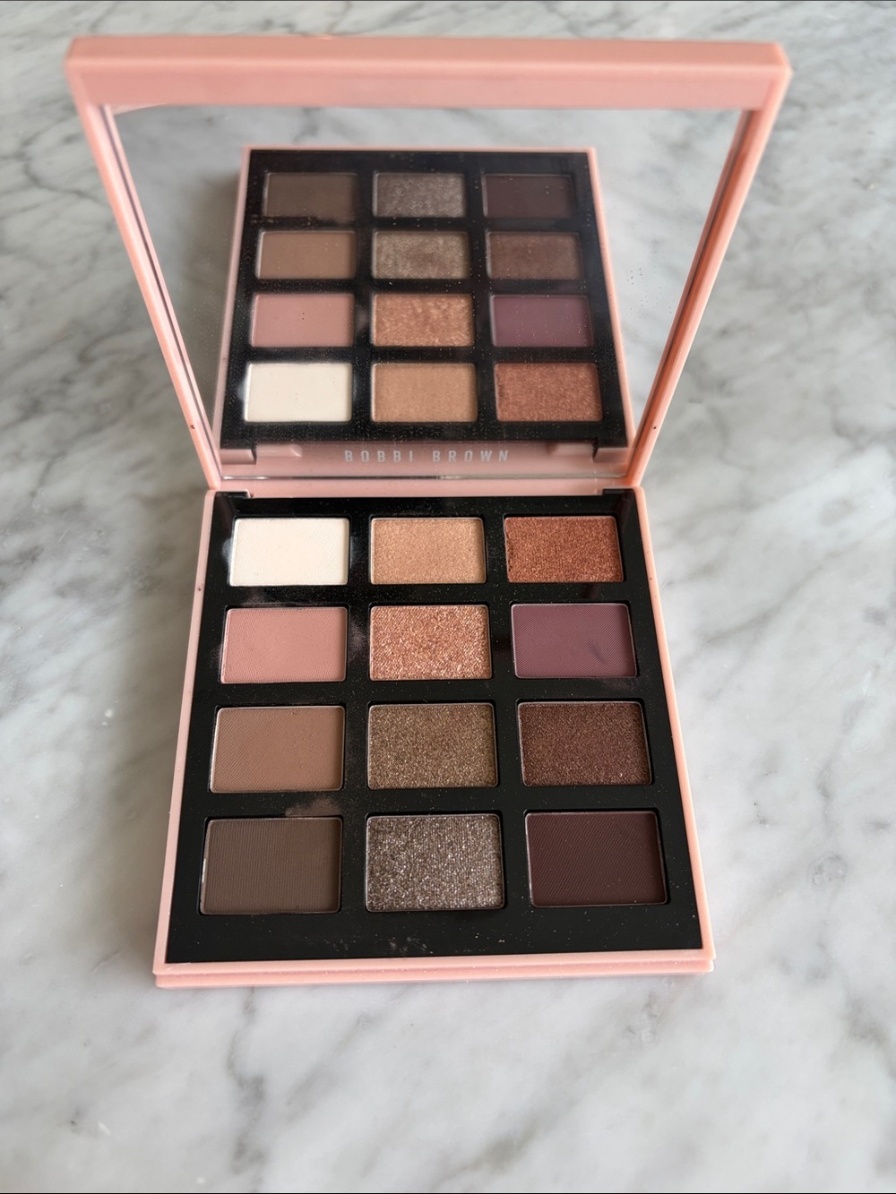 BOBBI BROWN: Nude Drama II Compact Eye Shadow